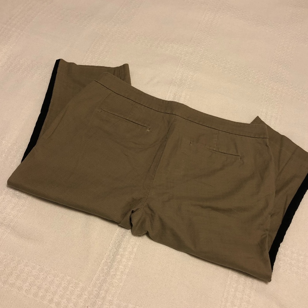 Women’s shorts - Picture 7 of 10